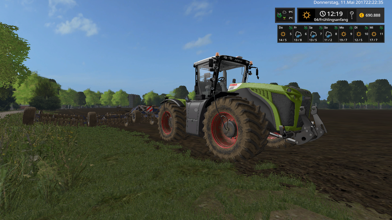 Claas Xerion 5000 mit 600 PS ran zur Saatbettvorbereitung
