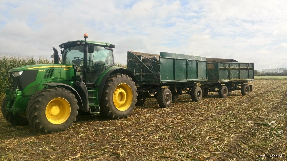 Maisernte mit John Deere und Krone