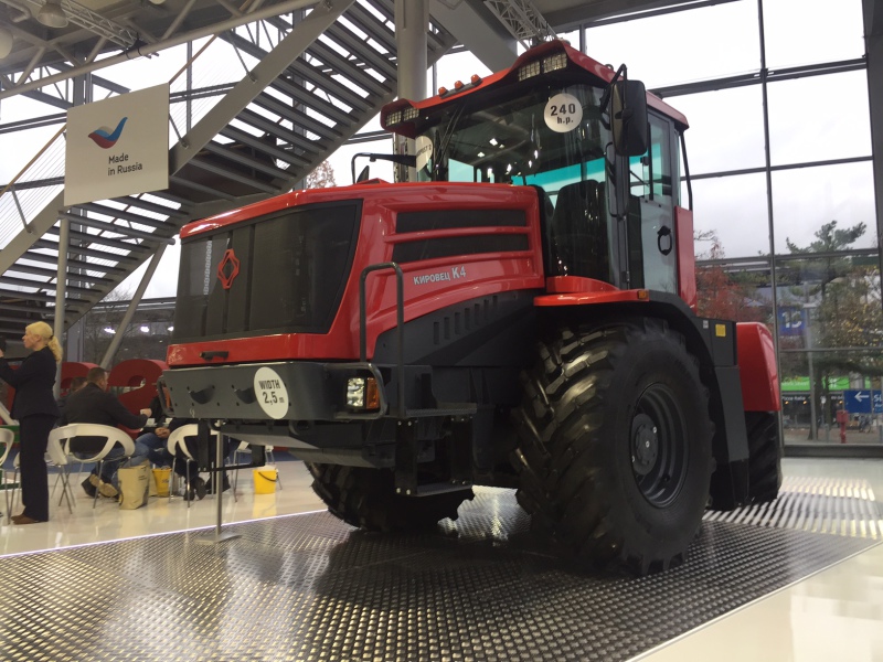 Kirovets K424 240 ps auf der Agritechnica 2017