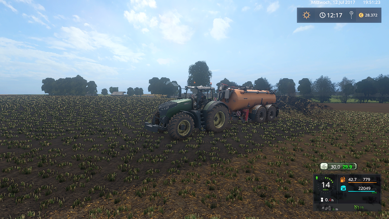 Schön gärreste streuen mit dem Fendt 1038