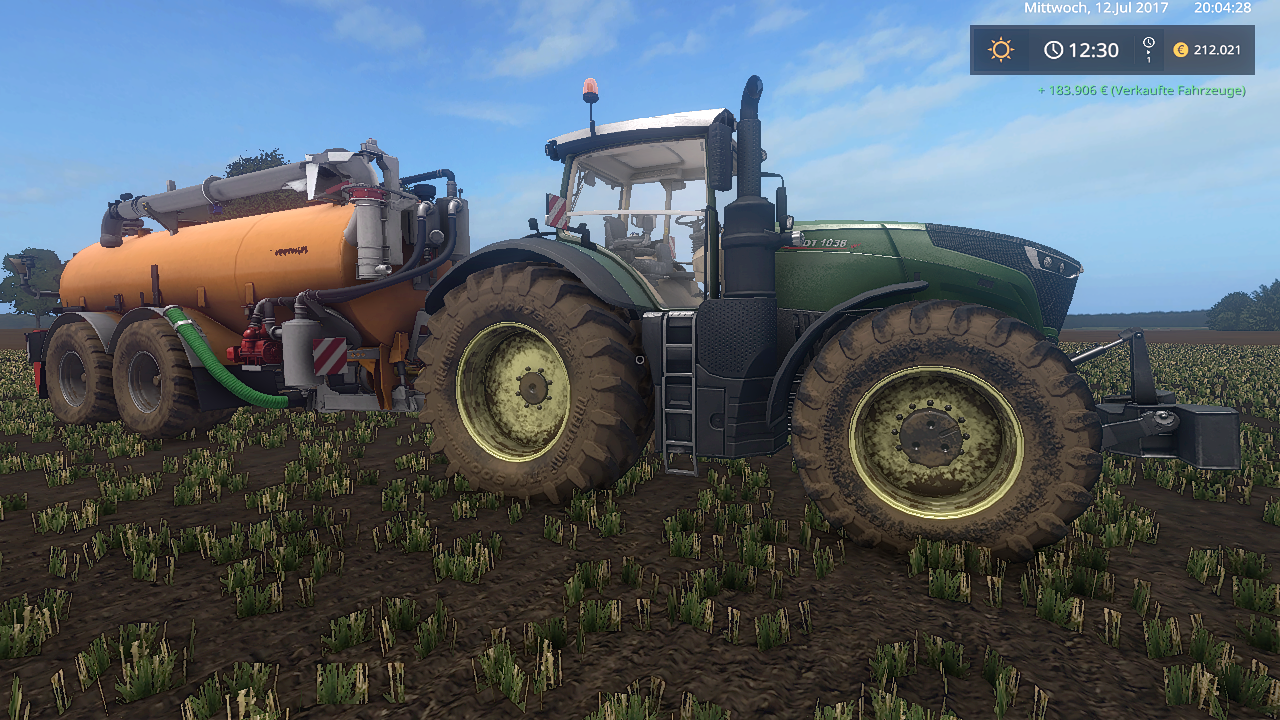 Schön Gärreste streuen mit dem Fendt 1038